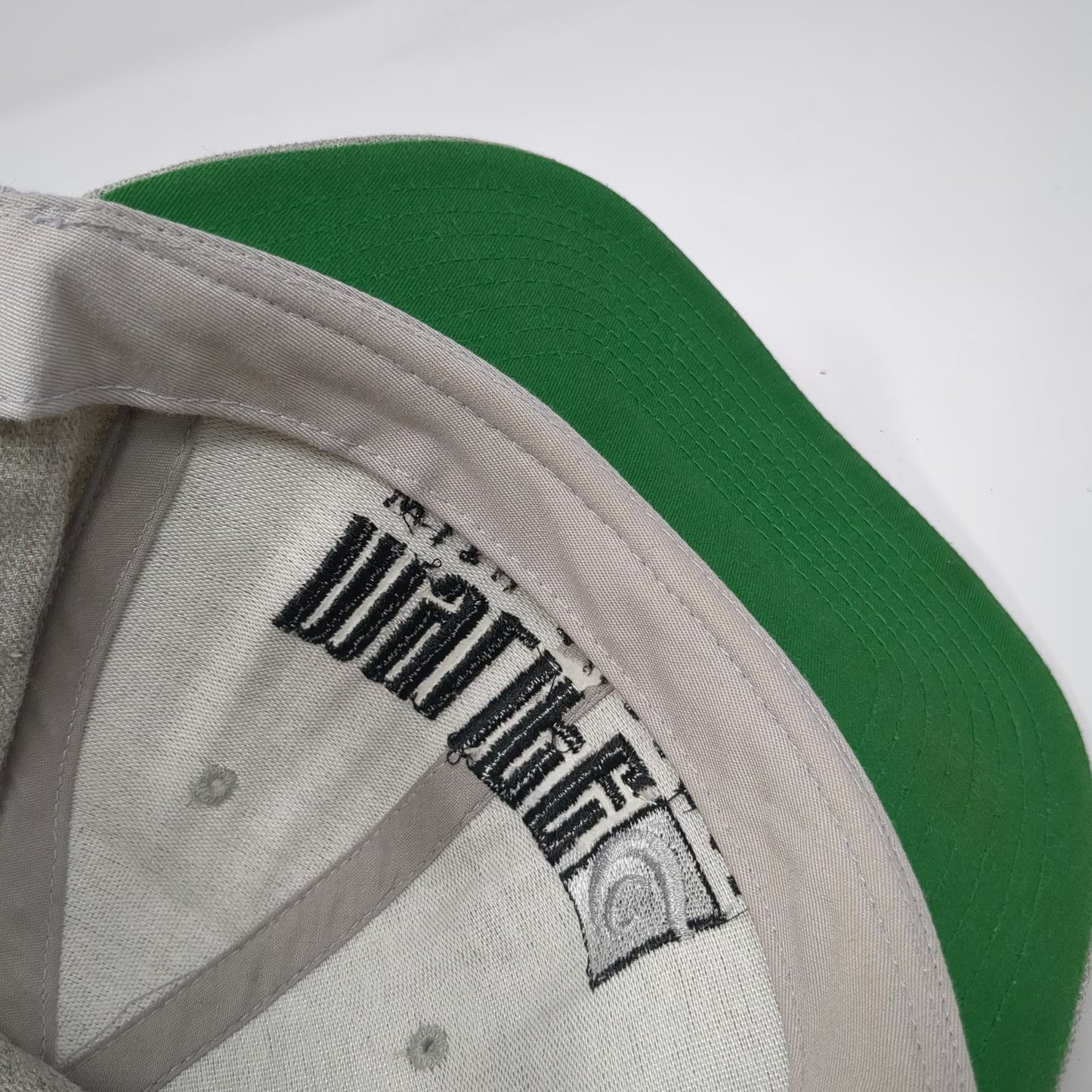 Yupoong Snapback Hat Gray One Size Green Underbrim Flat Brim Embroidered Wool
