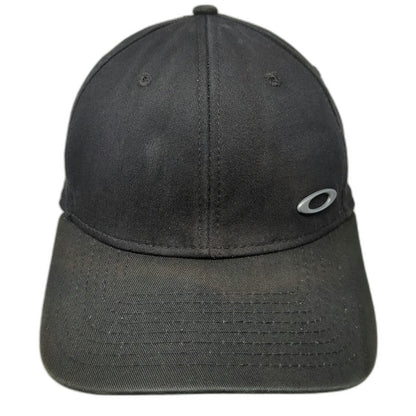 Oakley New Era 39THIRTY Baseball Cap Black S/M Stretch Fit Silver Logo Hat