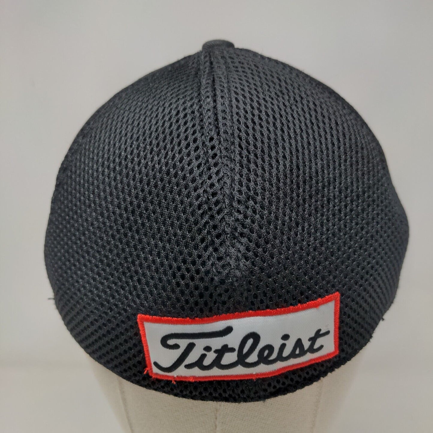 Titleist Pro V1 Fitted Hat Black S/M Breathable Mesh Embroidered New Era