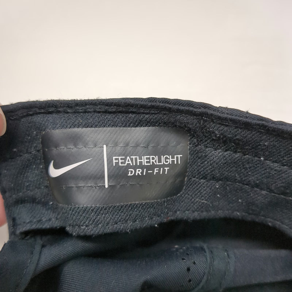 Nike Baseball Cap Black One Size Featherlight Dri-Fit Perforated Strapback Hat