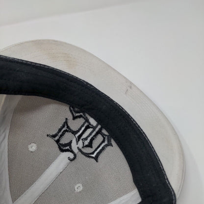 SP Southpole Boys Fitted Hat White Size 6 5/8 Embroidered 6 Panel Cotton