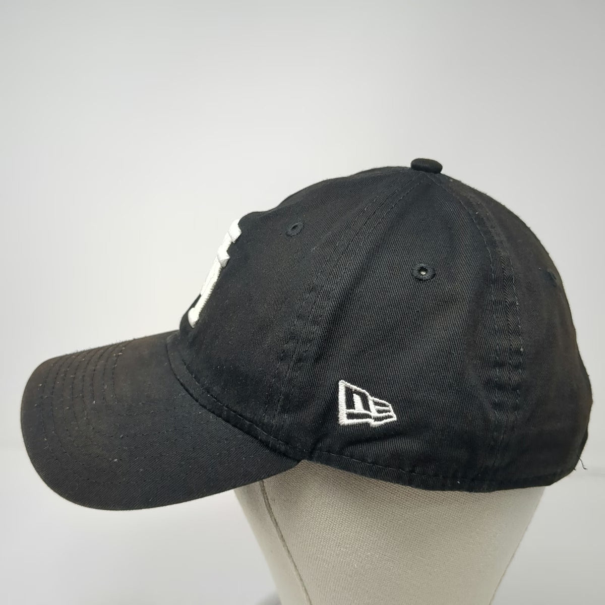 New Era Los Angeles Dodgers MLB Baseball Cap Black One Size 9TWENTY Upside Hat