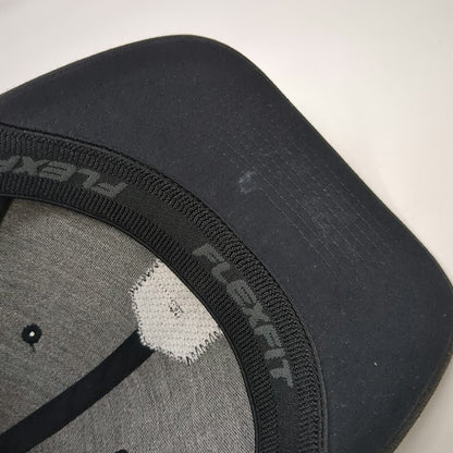 TravisMathew Baseball Cap Black XL Flexfit Rubber Patch California Design Hat