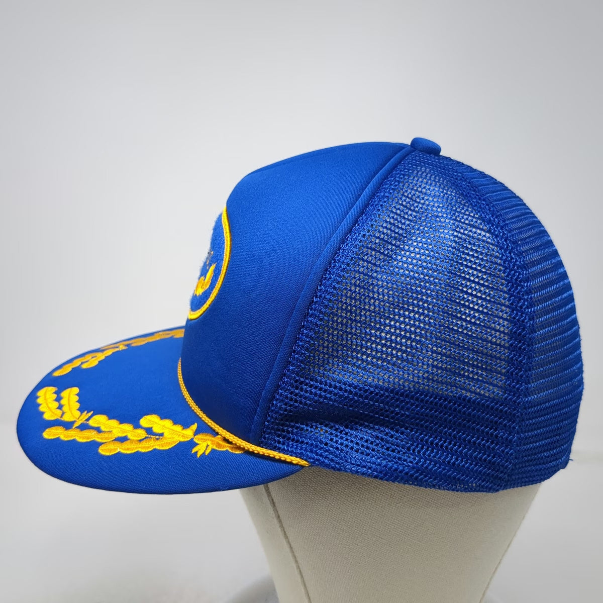Bahamas Scrambled Eggs Trucker Hat Blue One Size Mesh Snapback Souvenir Captain