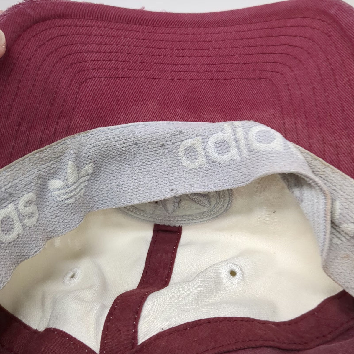 Adidas Baseball Cap Red XL Fitted Trefoil Logo Patch Flex 6-Panel Stretch Hat