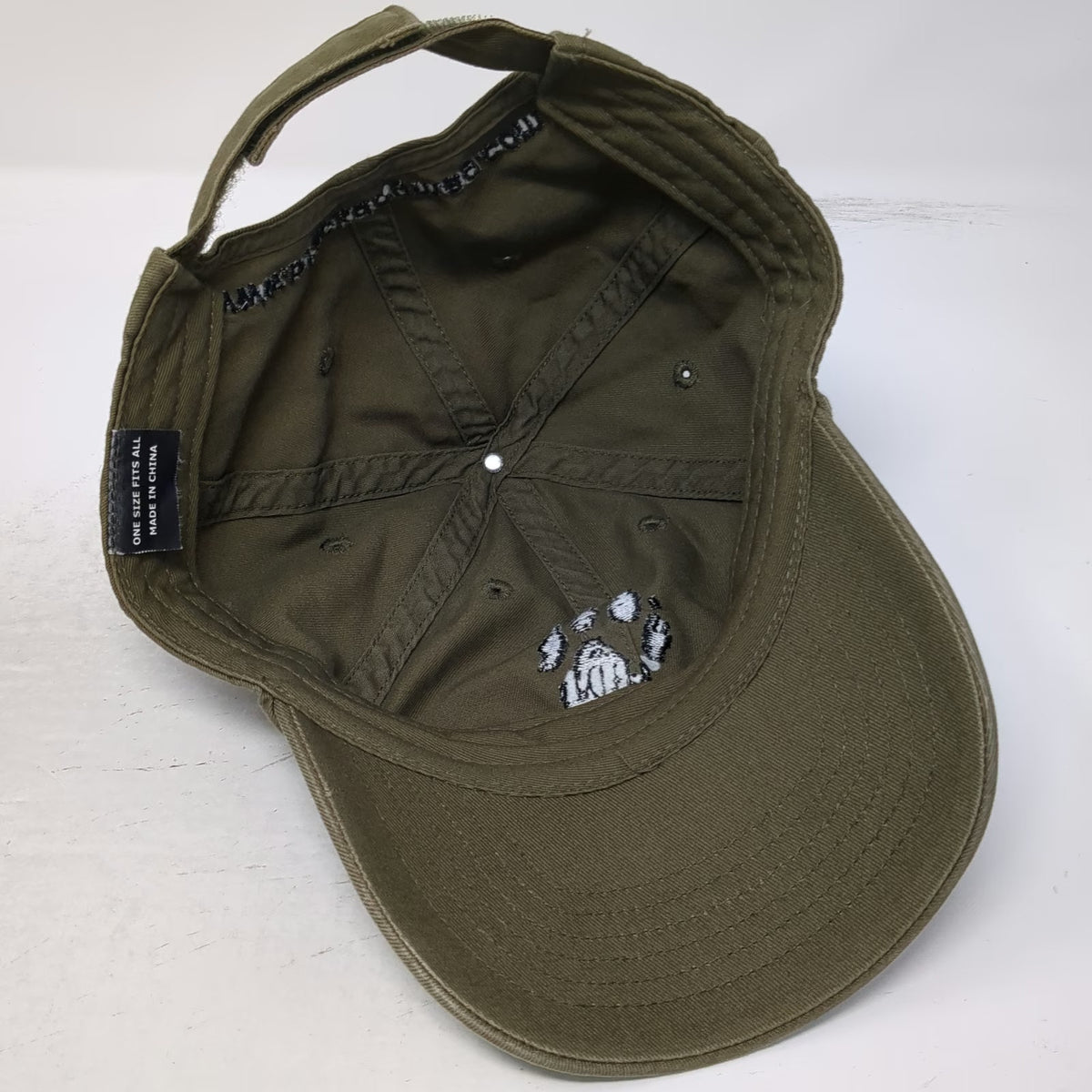 Black Dog Magazine Baseball Cap Green One Size Paw Print American Flag Hat