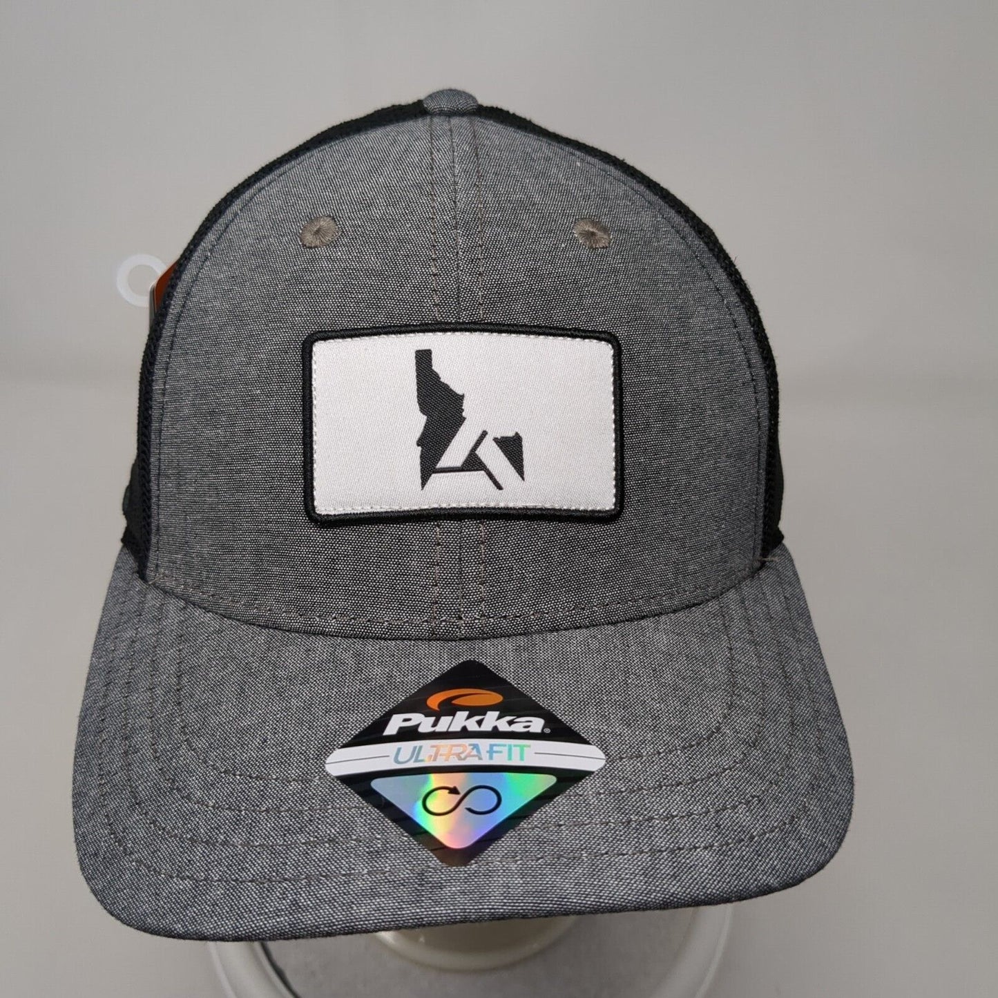 Pukka Snapback Trucker Hat Gray OSFA Ultra Fit Mesh Back W/Tags