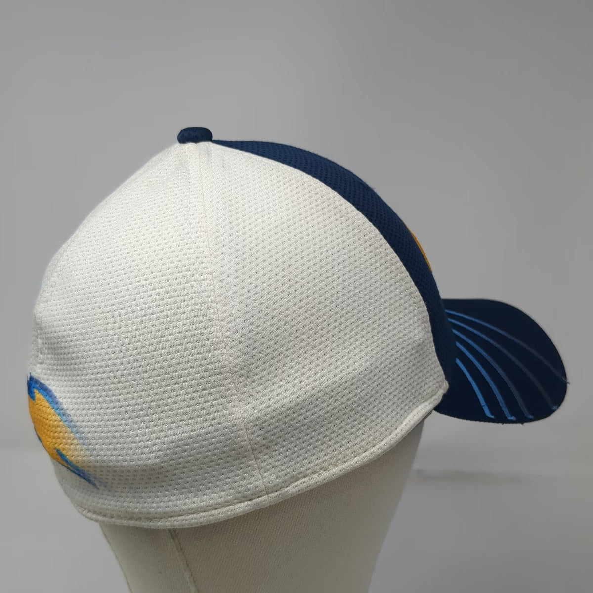 New Era Los Angeles Chargers NFL Hat Blue L 39THIRTY Stretch Fit Mesh Brim Cap