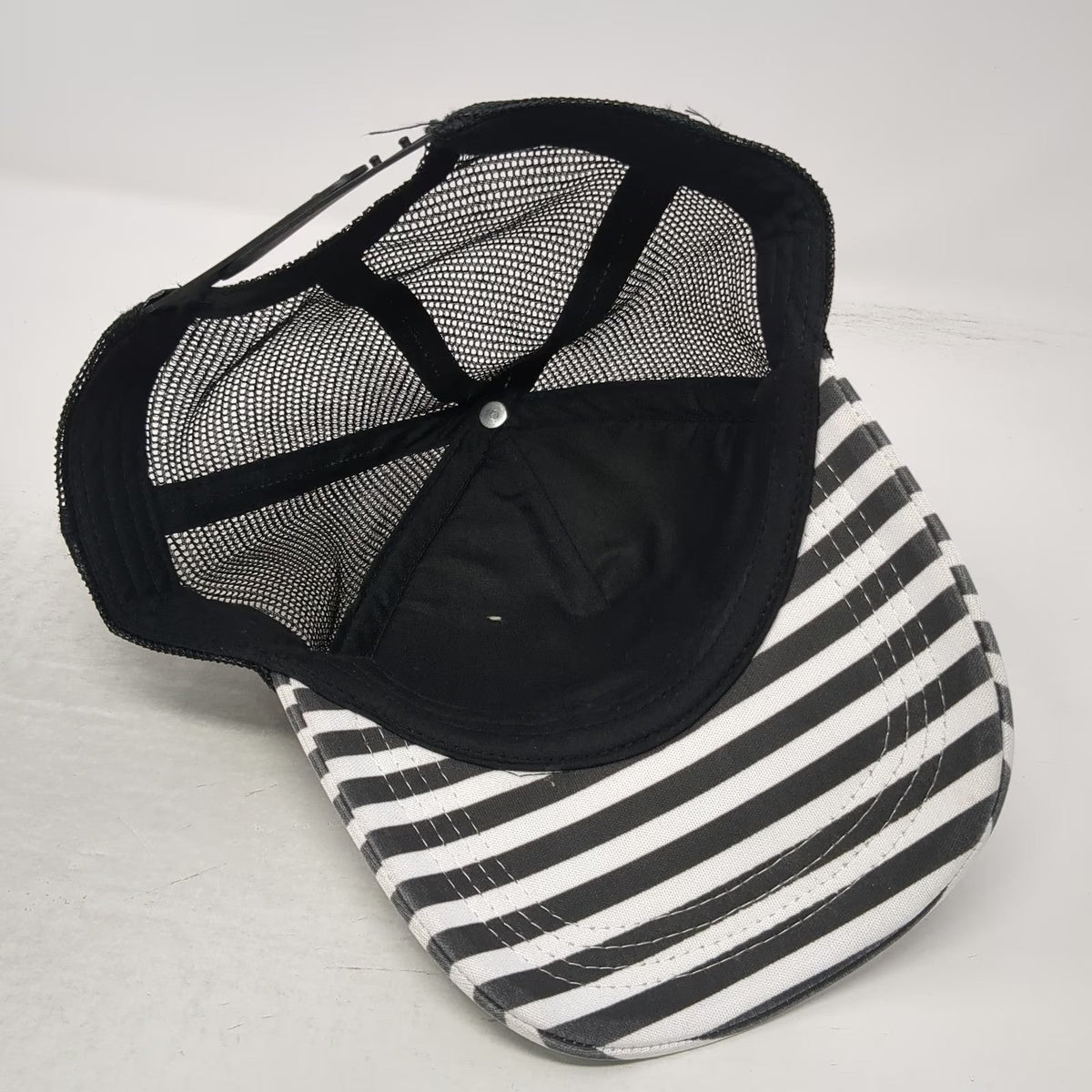Roxy 5 Panel Black One Size Floral Striped Mesh Snapback Hat Tropical Surf Beach