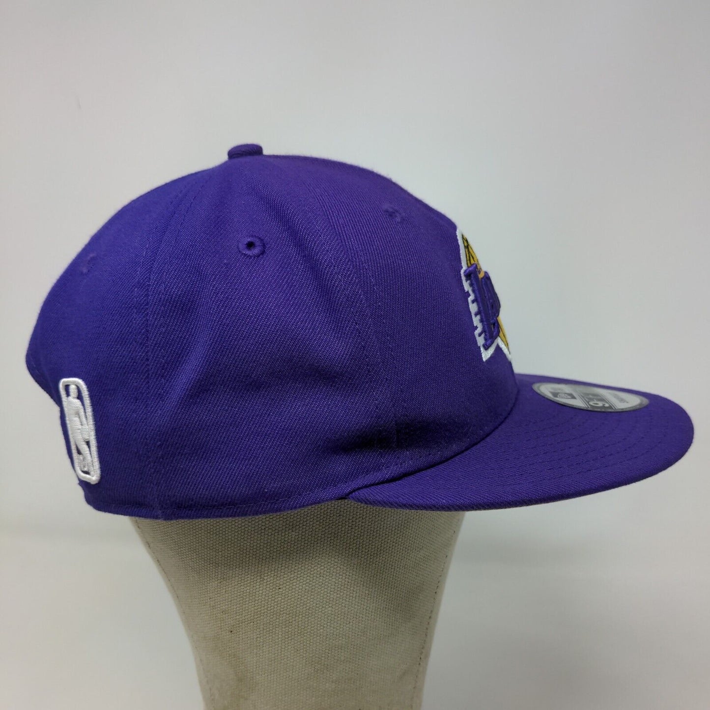 New Era Mens Snapback Hat Purple Size OSFM Embroidered Los Angeles Lakers 9Fifty