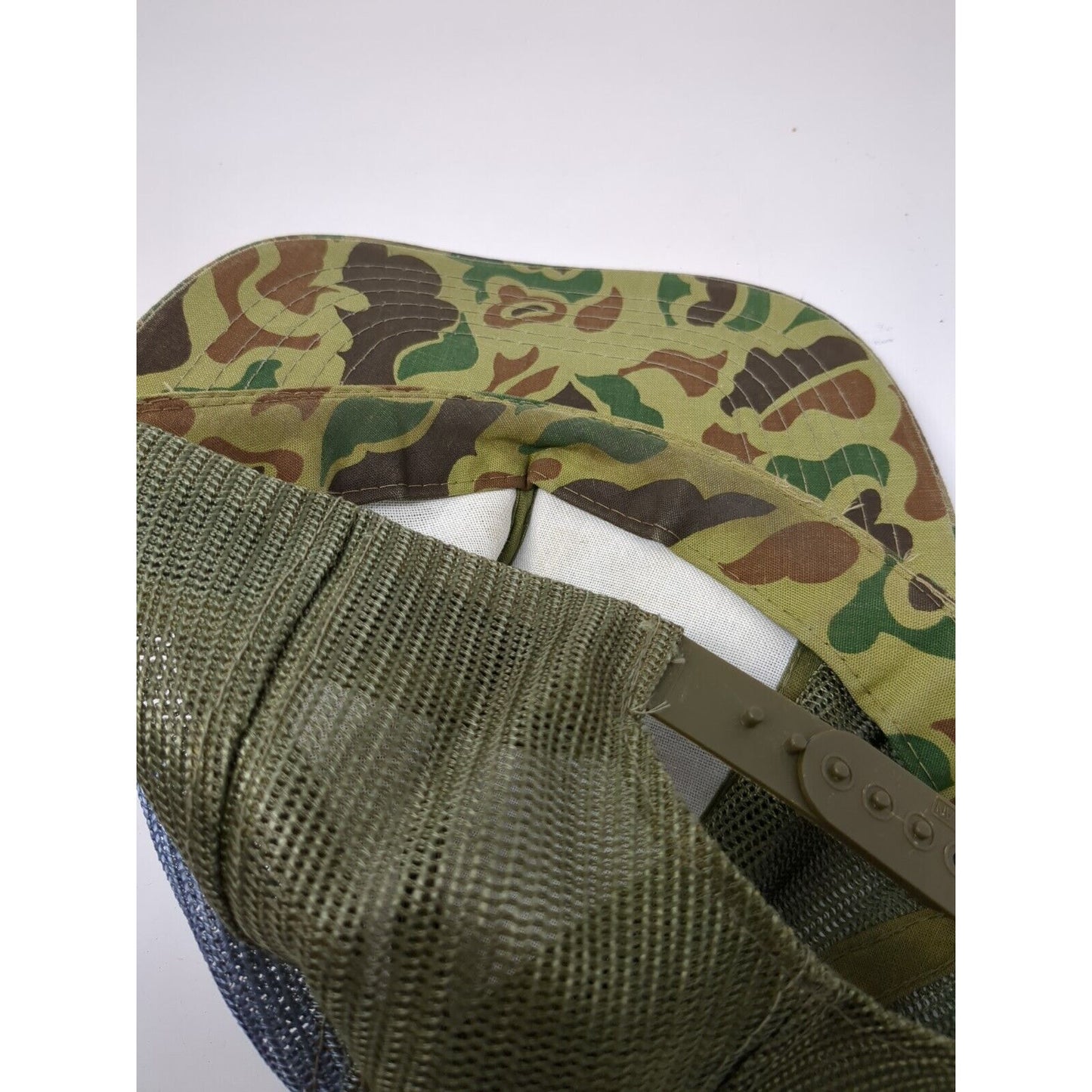 Unbranded Snapback Trucker Hat Camouflage OSFA Mesh Back Adjustable