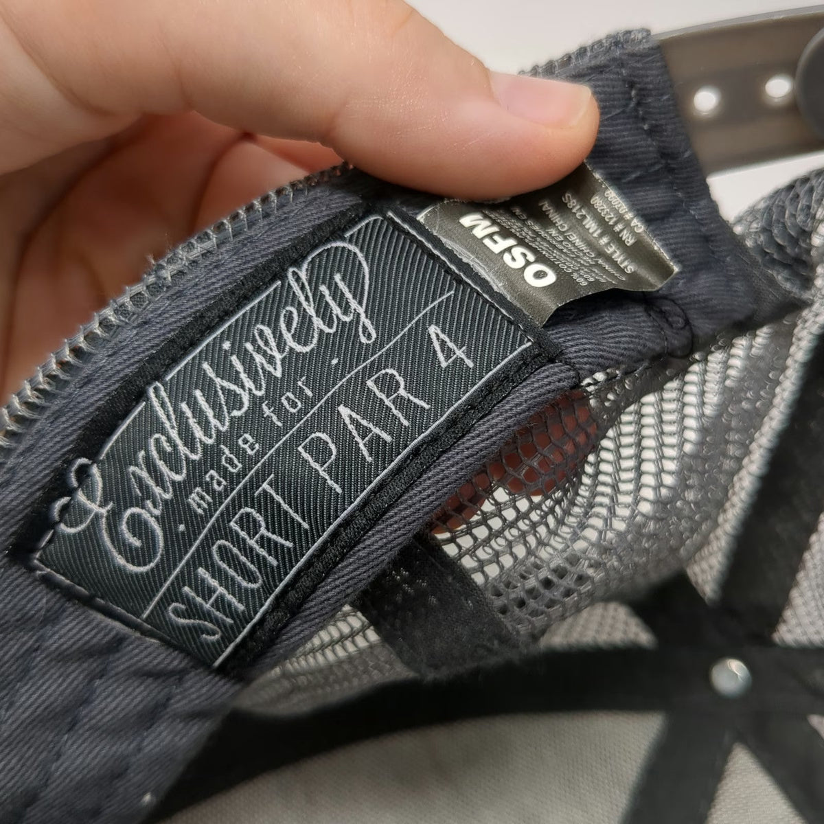 TravisMathew Trucker Hat Gray One Size Snapback Mesh Logo Short Par 4 Exclusive