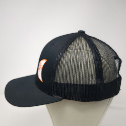 Lindo Trucker Hat Black One Size Embroidered Orange Gecko Moon Mesh Snapback