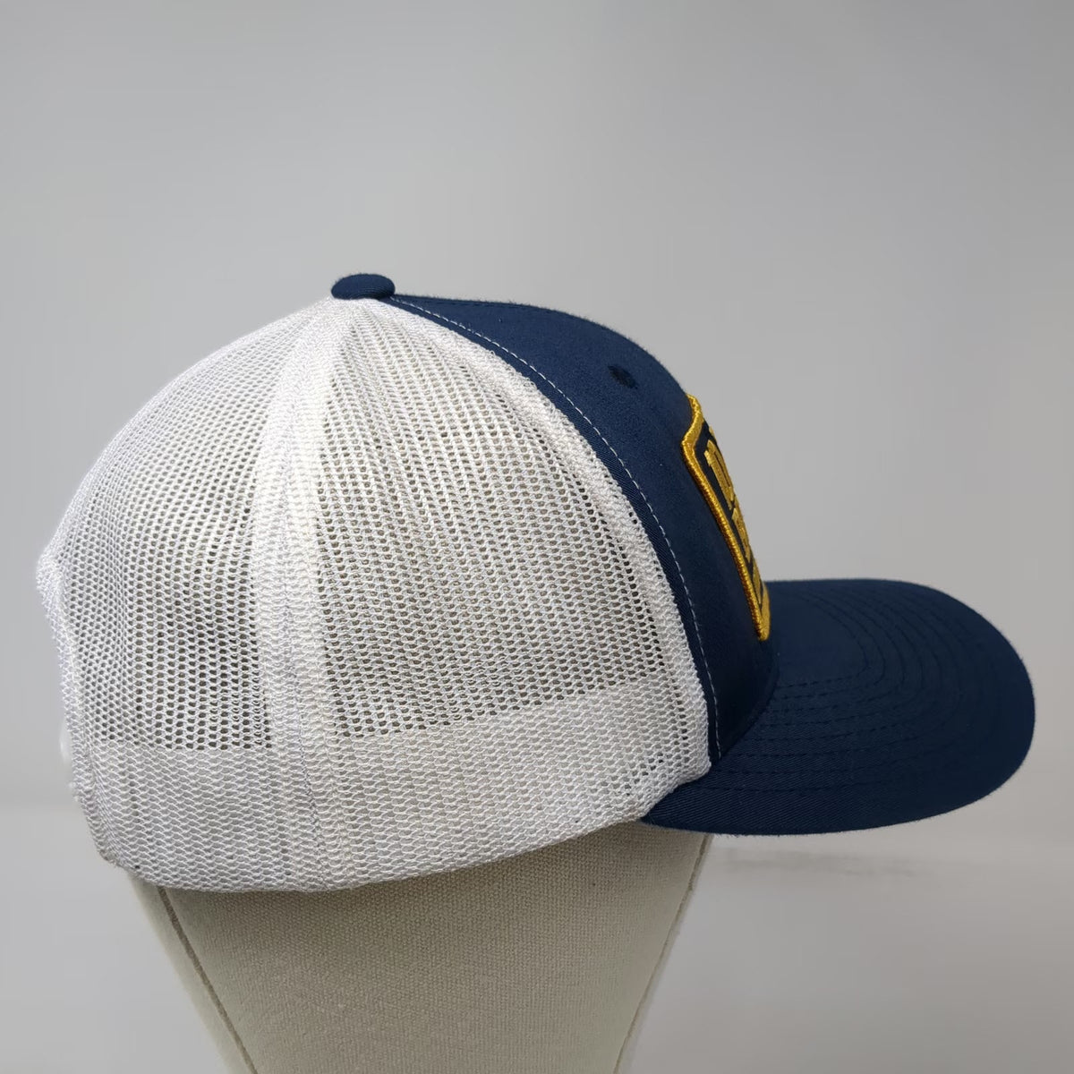 Yupoong Trucker Hat Blue White One Size 10 Barrel Brewing Co Bend OR Snapback