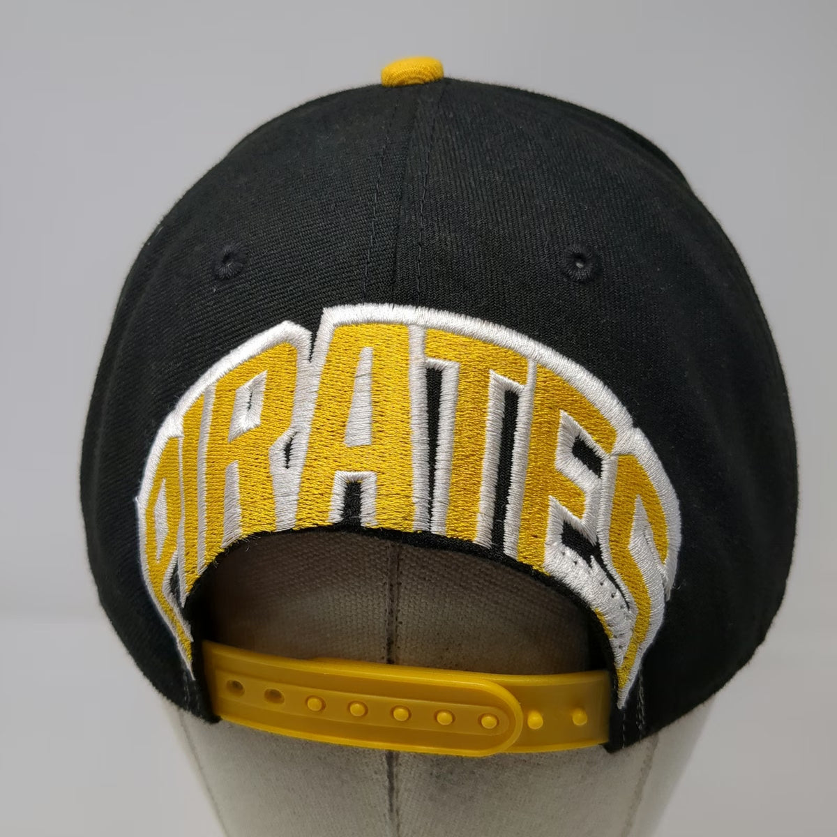 New Era MLB Pittsburgh Pirates Snapback Hat Black Yellow One Size 9FIFTY Brim