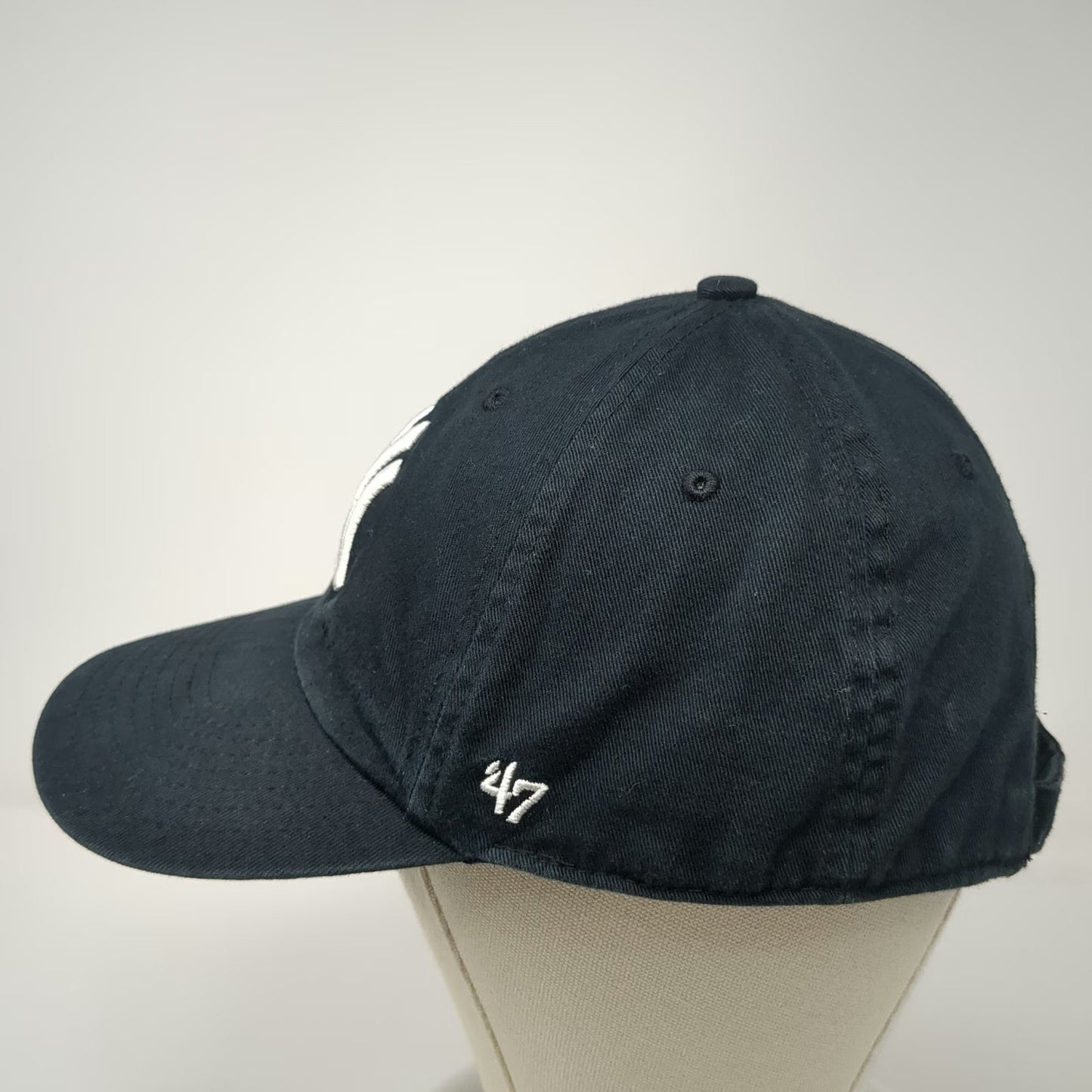New York Yankees MLB '47 Baseball Cap Black One Size Cotton Slideback Logo Hat