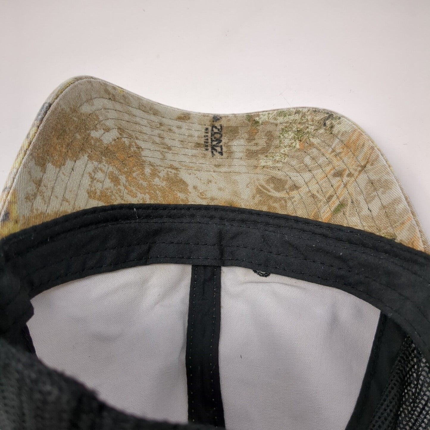 Cabela's Snapback Mesh Back Trucker Hat Camo One Size Hunting Outdoor