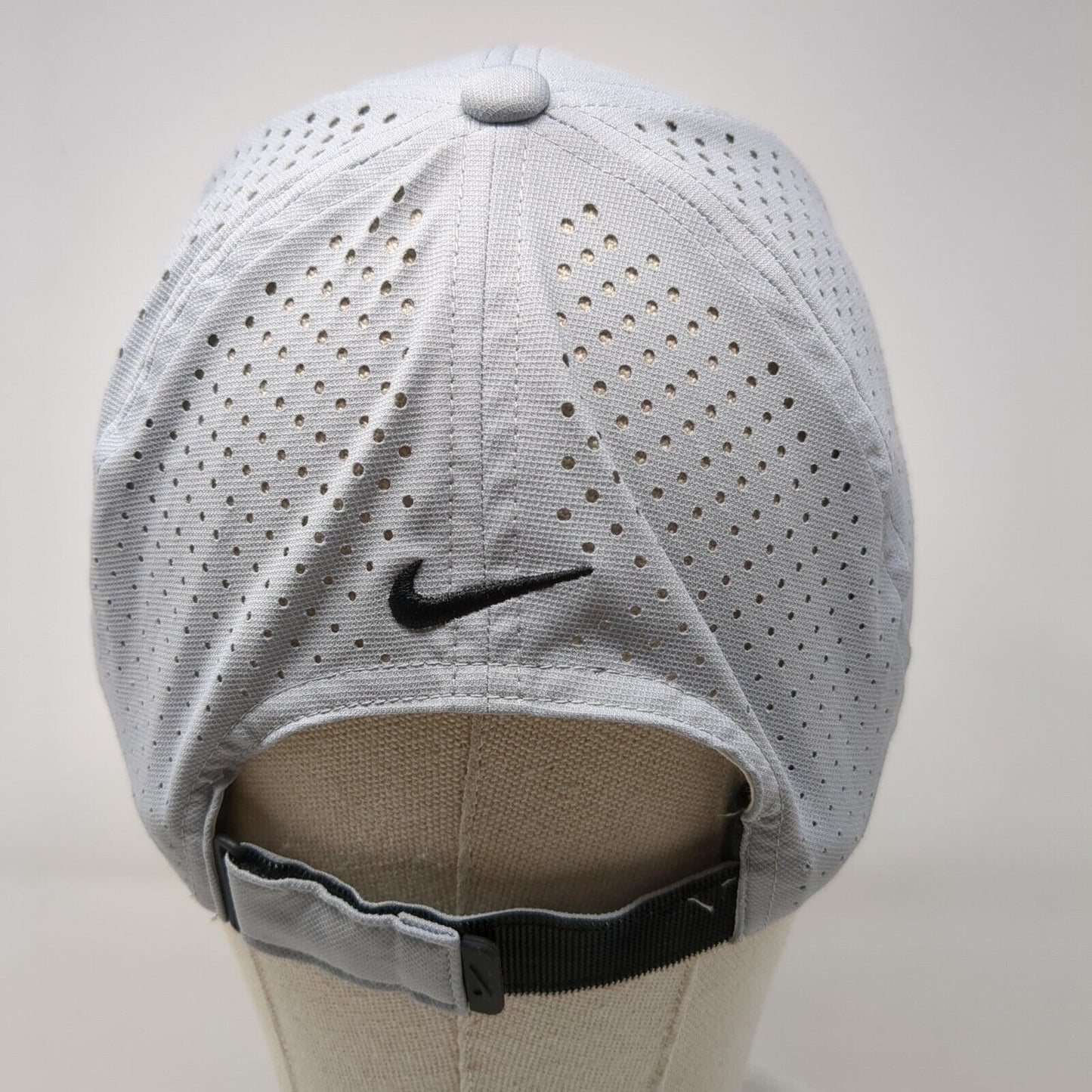 Nike Golf Strapback Hat Gray OS Adjustable Embroidered Breathable Polyester