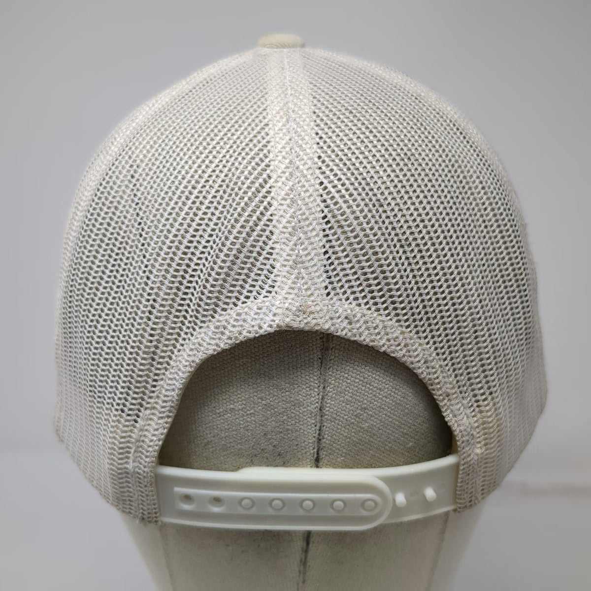 Armadillo Hat Co. Trucker White Gray One Size Camo Mesh Snapback Feather Logo