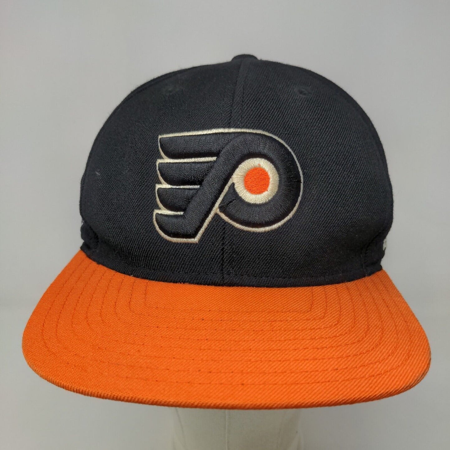 Reebok NHL Men's Snapback Hat Black Orange OSFA 2012 Winter Classic Flyers