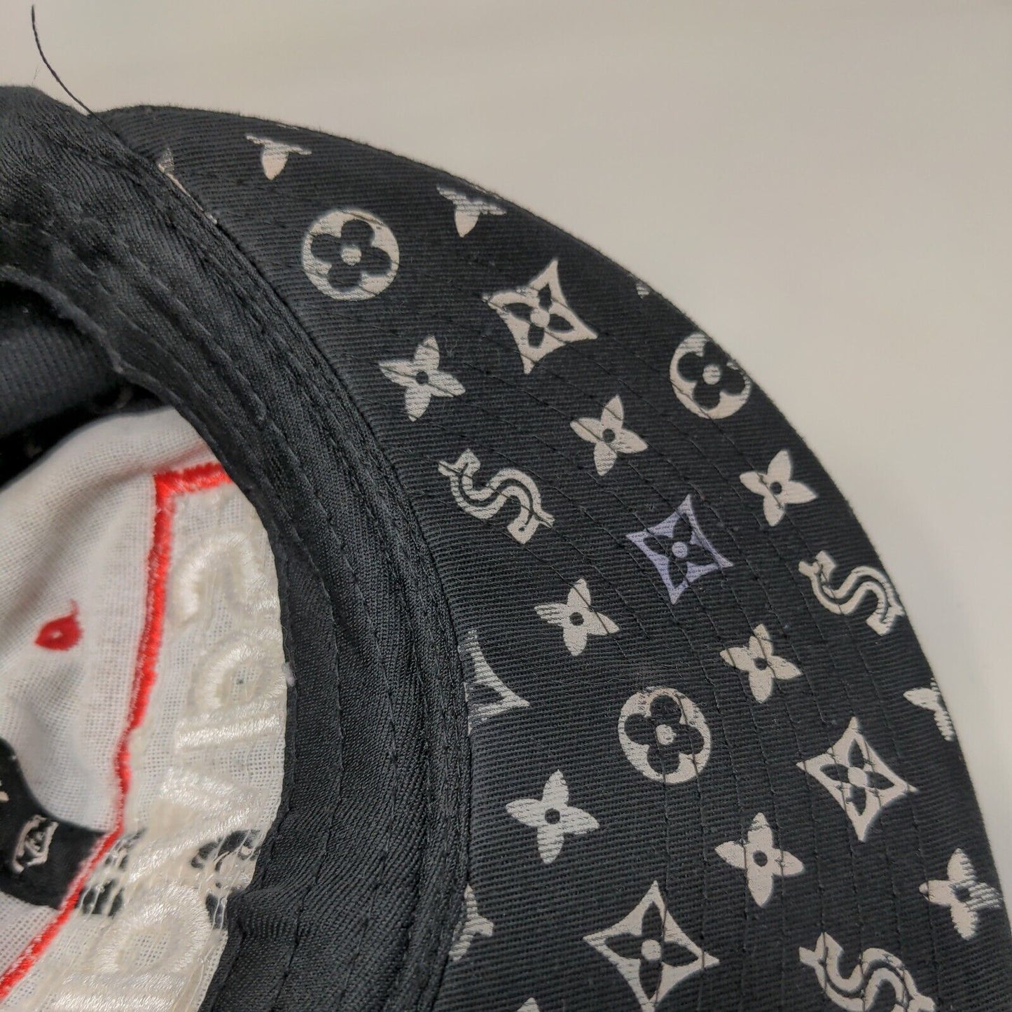Savage Snapback Hat Black OSFM Adjustable Embroidered Malaki Fits Like A Crown