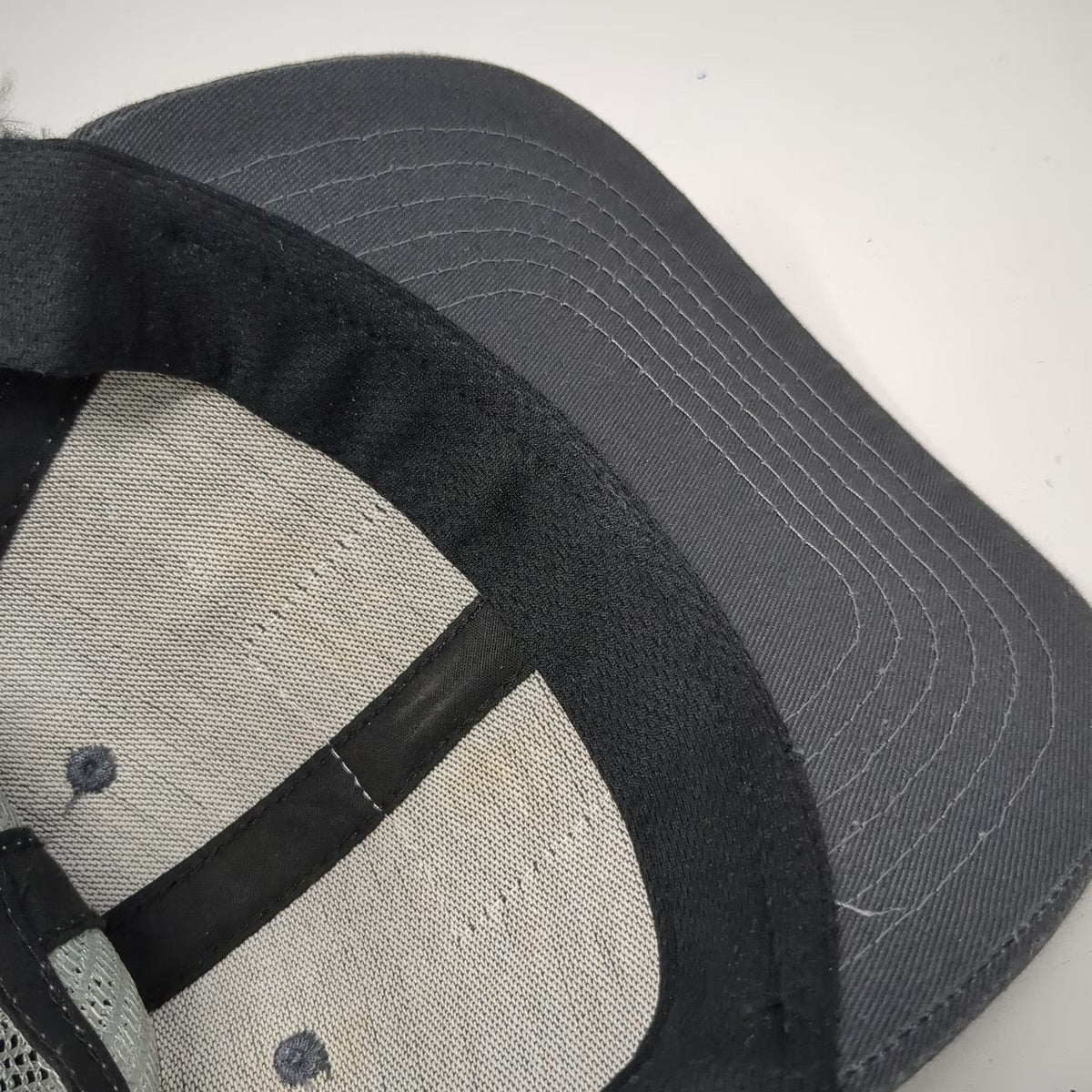 Red Wing Shoes Trucker Hat Gray One Size Mesh Back Snapback 1905 Logo Patch