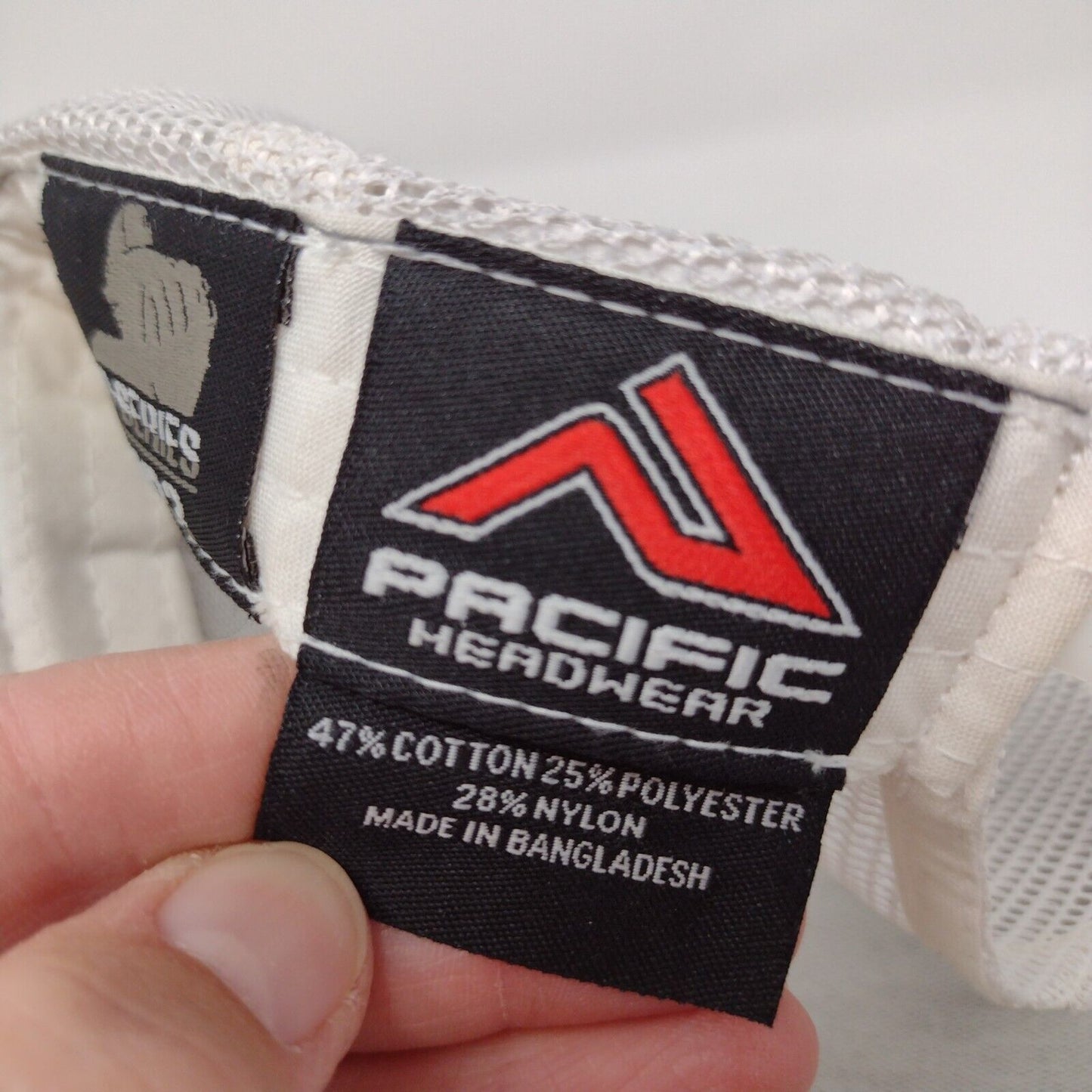 FA Snapback Mesh Back Trucker Hat Gray OSFA D-Series 4D3 Colorblock