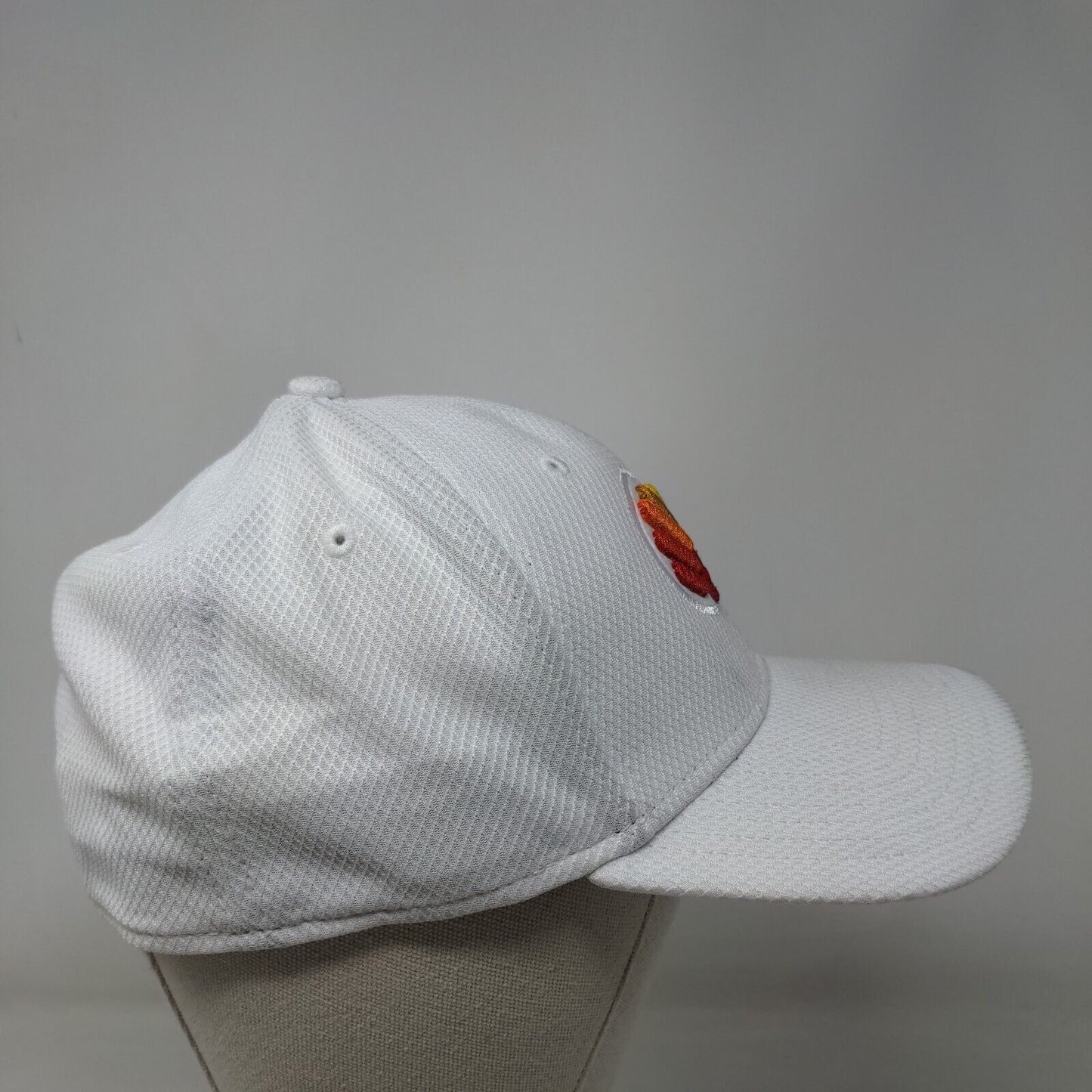 ATG Fitted Hat White Medium/Large Embroidered Maxiflex New Era 39Thirty