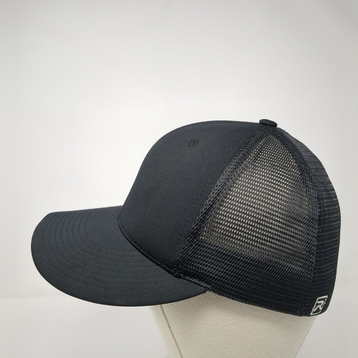 The Curb Idaho Fitted Mesh Back Trucker Hat Black S-M Flexfit Richardson
