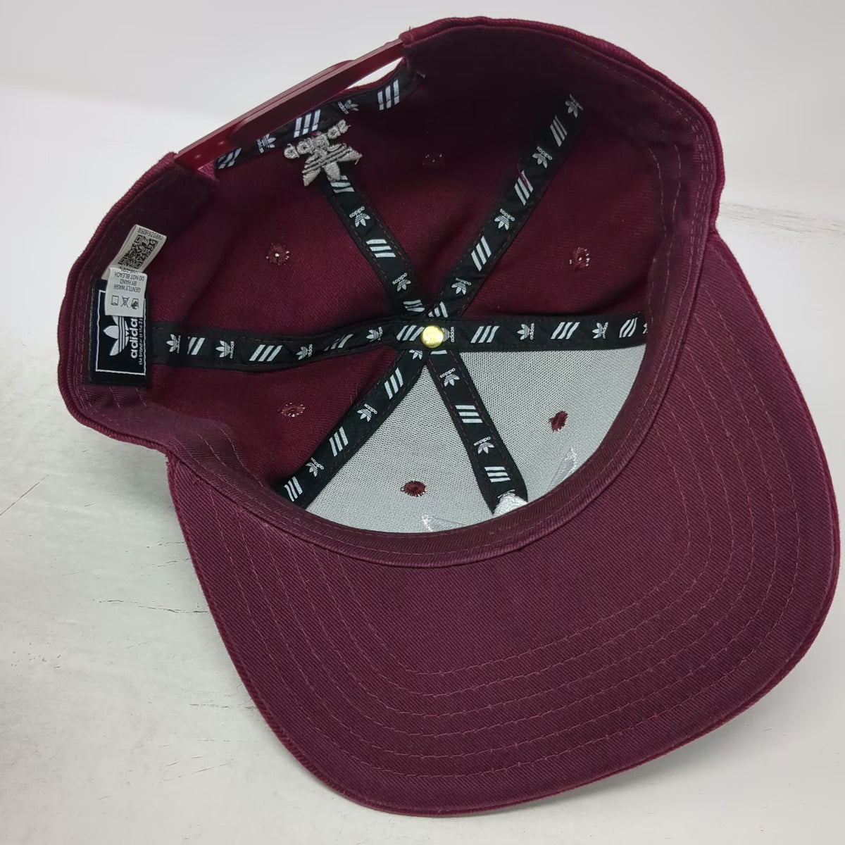 Adidas Snapback Red One Size Trefoil Logo Hat Embroidered Cotton 6-Panel Cap