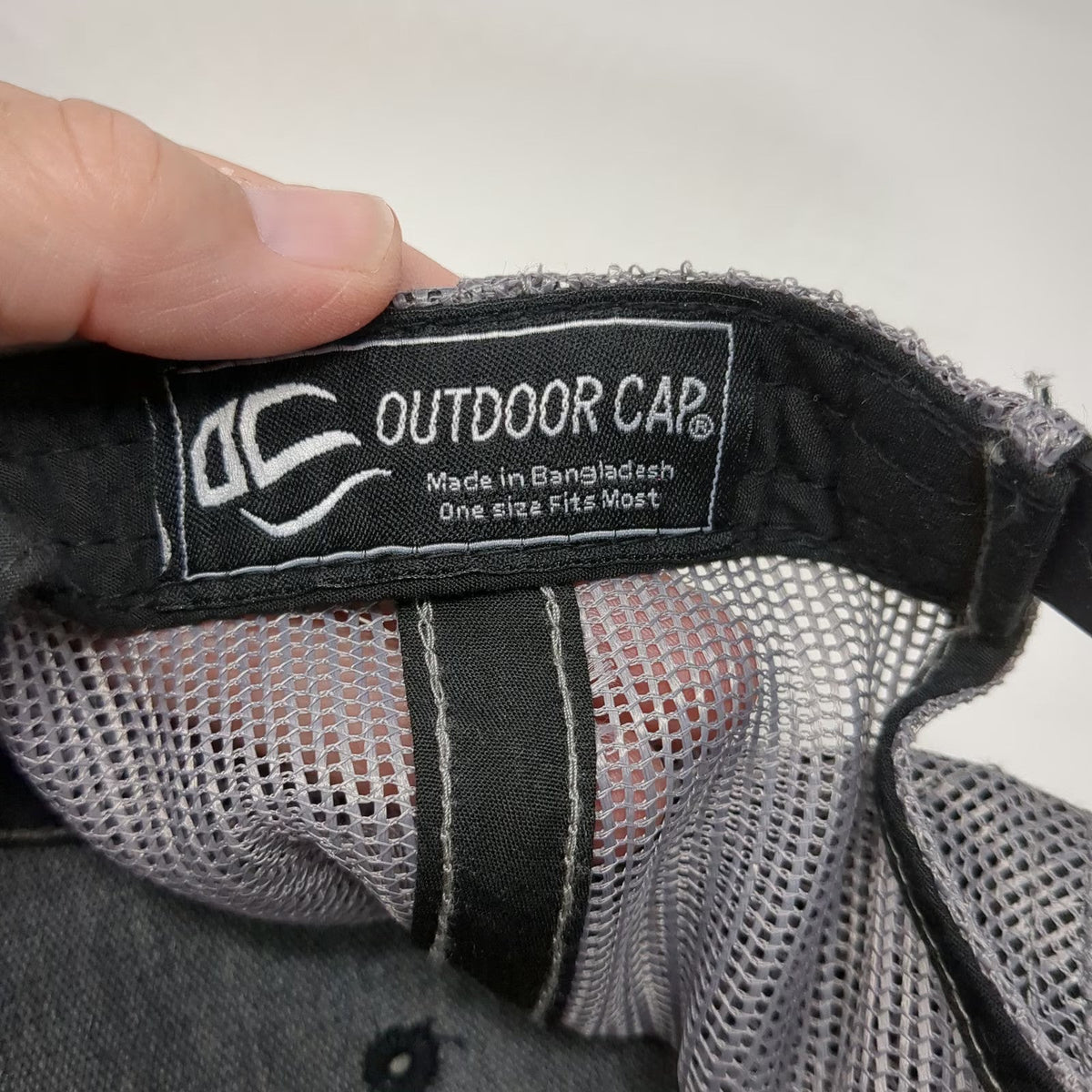 Outdoor Cap Trucker Hat Gray One Size RAM Logo Mesh Snapback Contrast Stitching