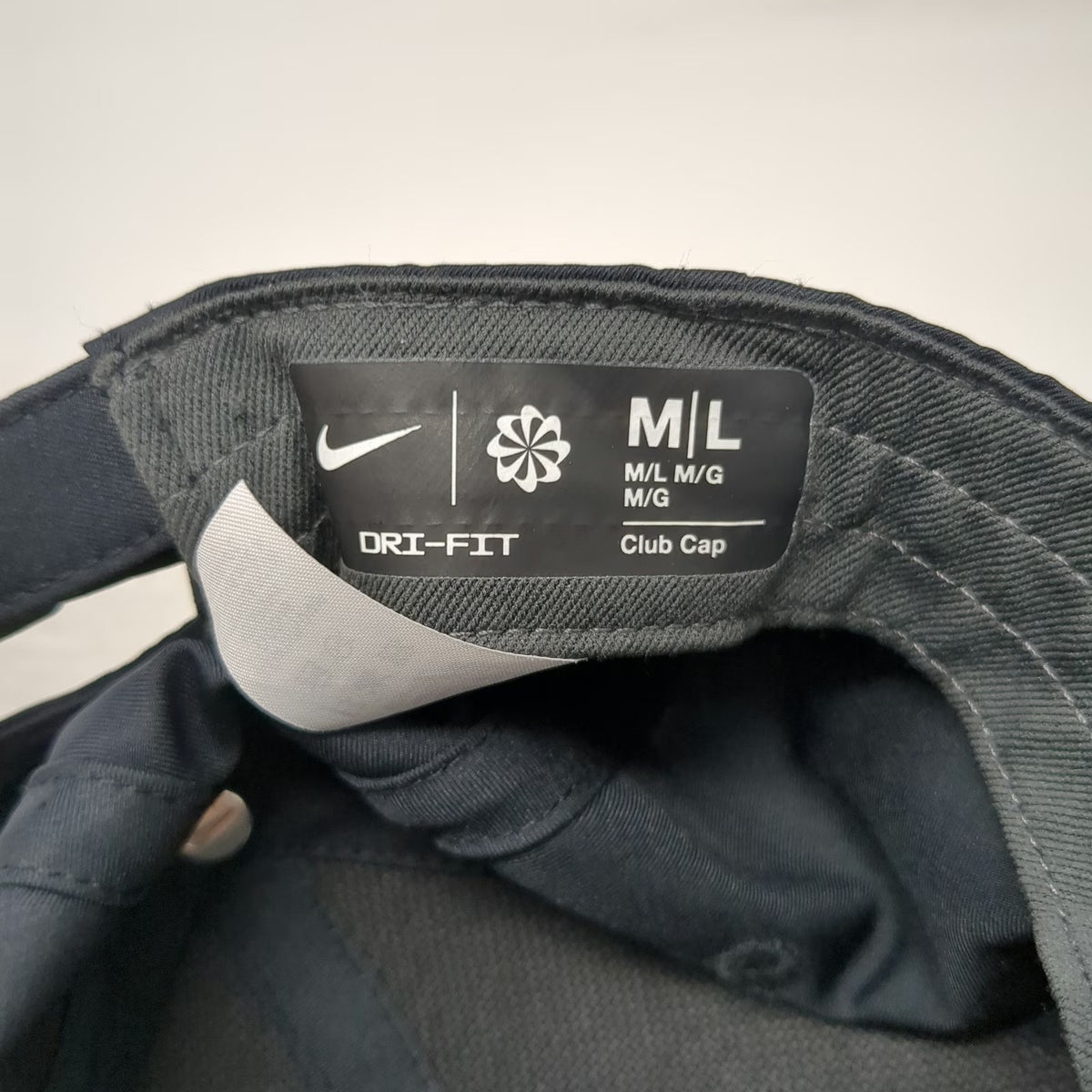Nike Baseball Cap Black L Dri-FIT Mickey Mouse Adjustable Slideback Strap Hat