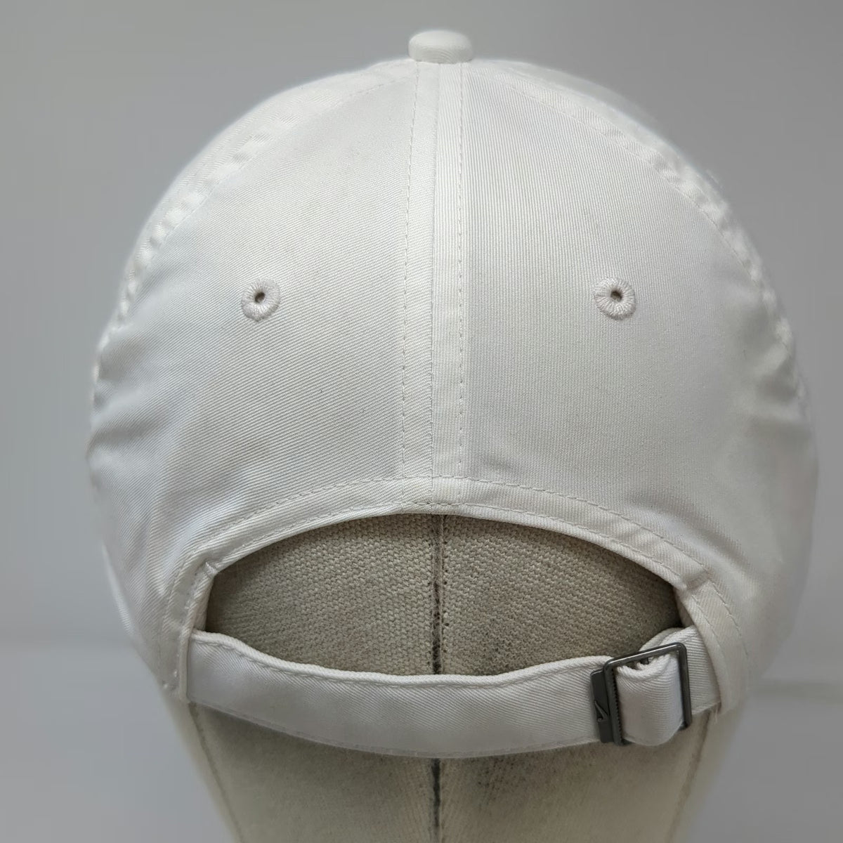 Nike Baseball Cap White M Black Swoosh Logo Adjustable Slideback Polyester Hat