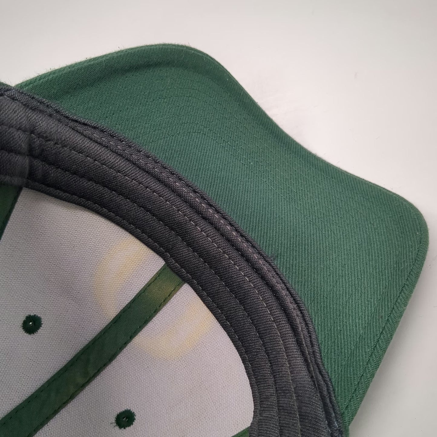 Nike Oregon Ducks NCAA Green Cap L Dri-Fit Stretch Fit Curved Brim Logo Hat