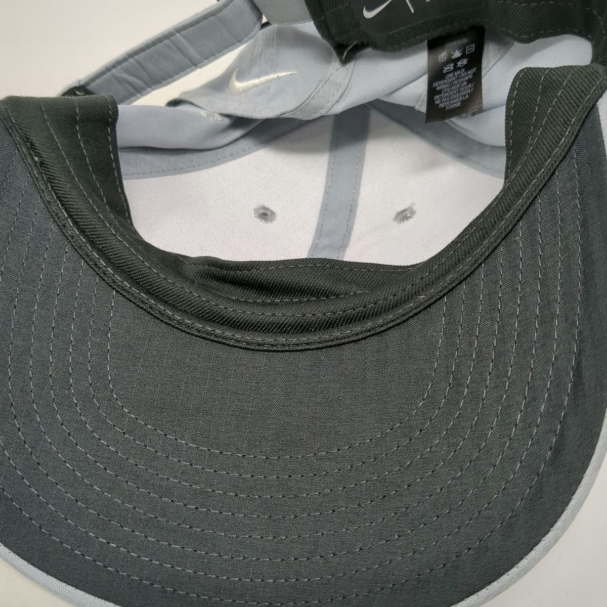 Nike Baseball Cap Gray OS Bud Light Logo Slideback Dri-FIT Legacy 91 Hat