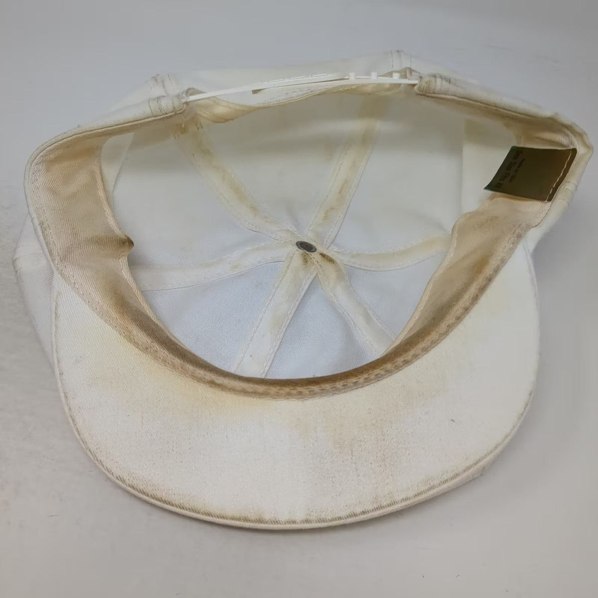 Newsboy Cap Hat White One Size Snapback Made in USA Vintage 8 Panel Solid
