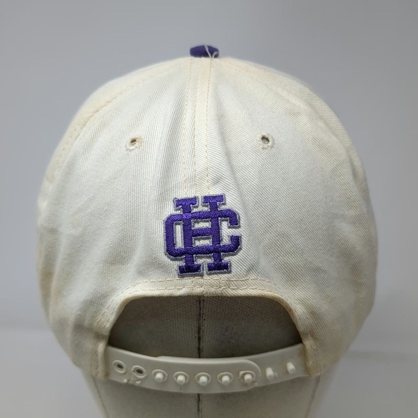 University Square Holy Cross Crusaders Snapback Hat White One Size USA Green