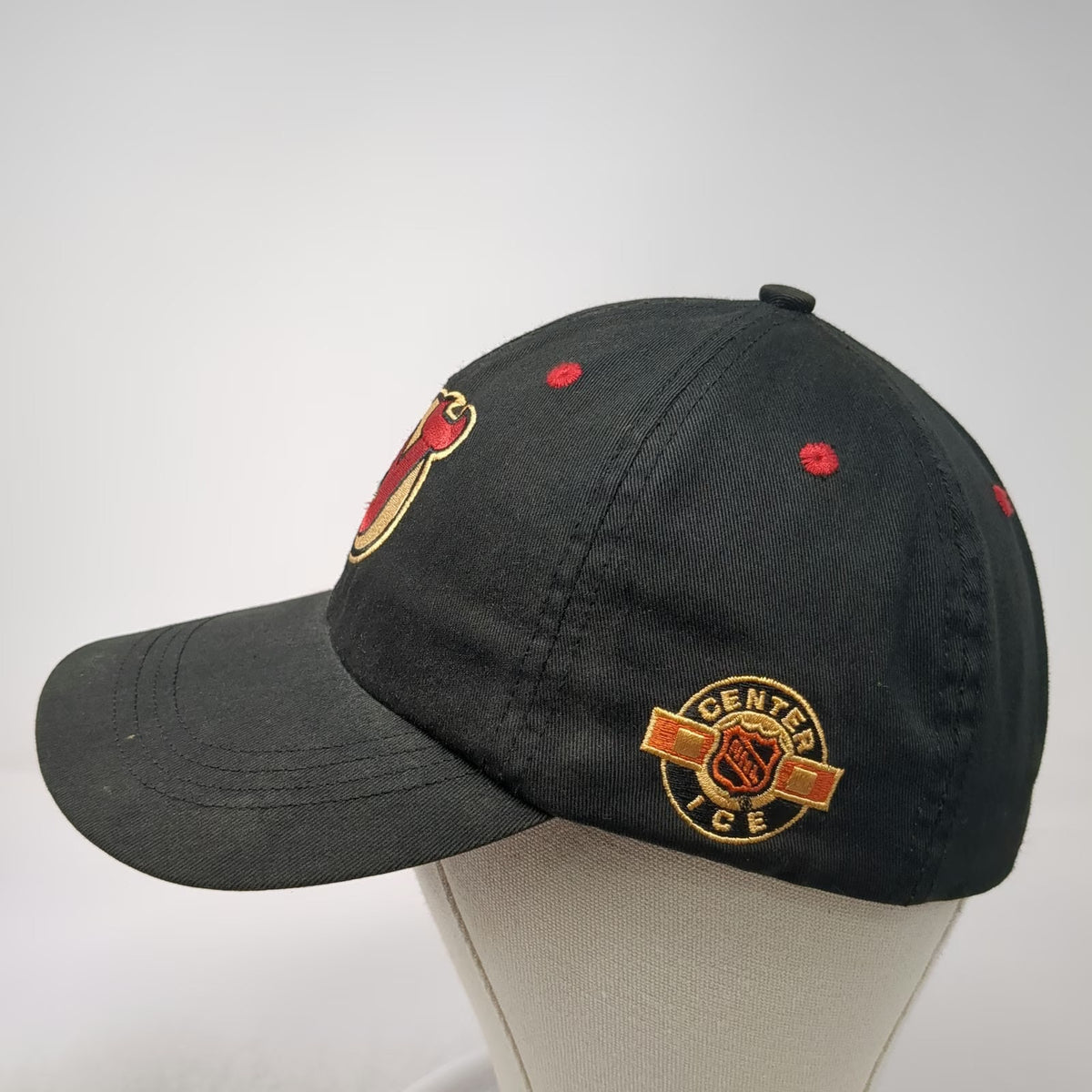 Pro Player New Jersey Devils NHL Black Hat Vintage Baseball Cap Center Ice Red