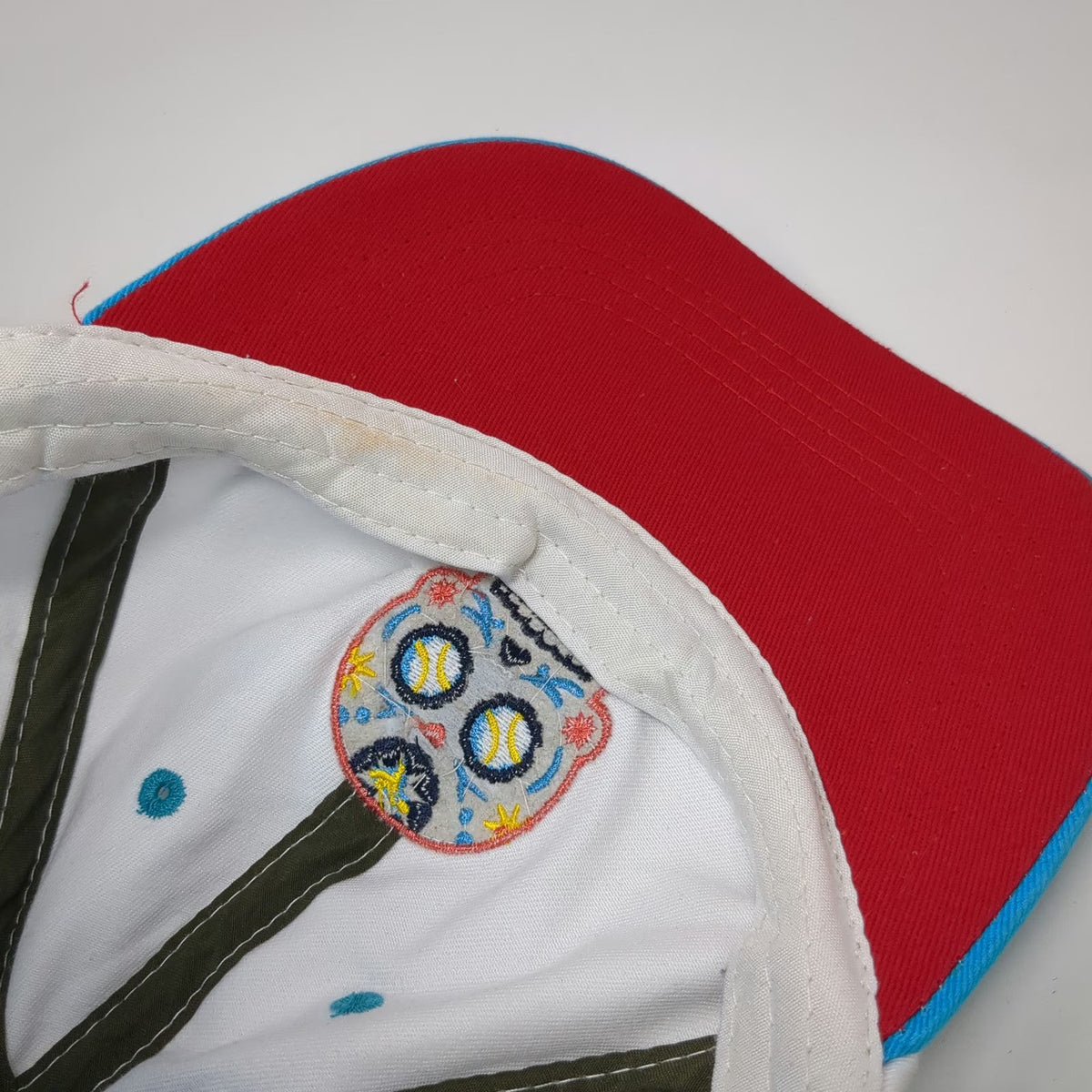Baseball Cap White Blue One Size Sugar Skull Embroidered Day of the Dead Hat