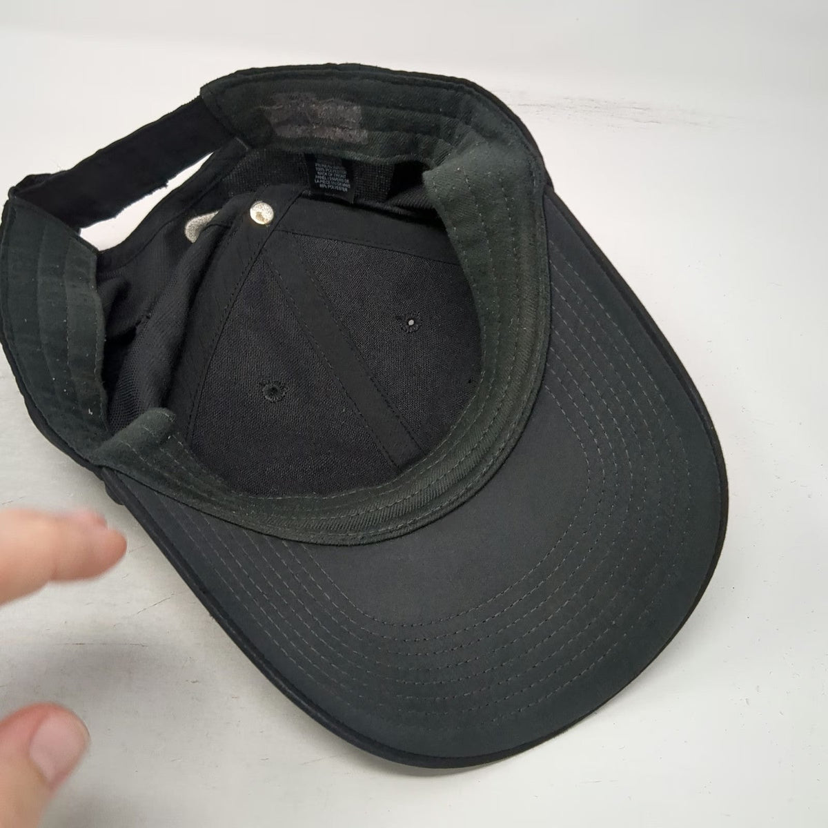 Nike Baseball Cap Black One Size Swoosh Logo Performance Adjustable Athletic Hat