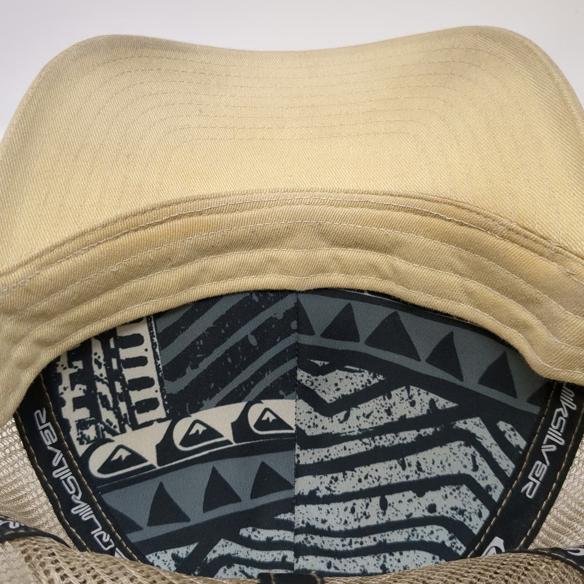 Quiksilver Trucker Hat Beige One Size Mesh Back Snapback Boardshorts Logo