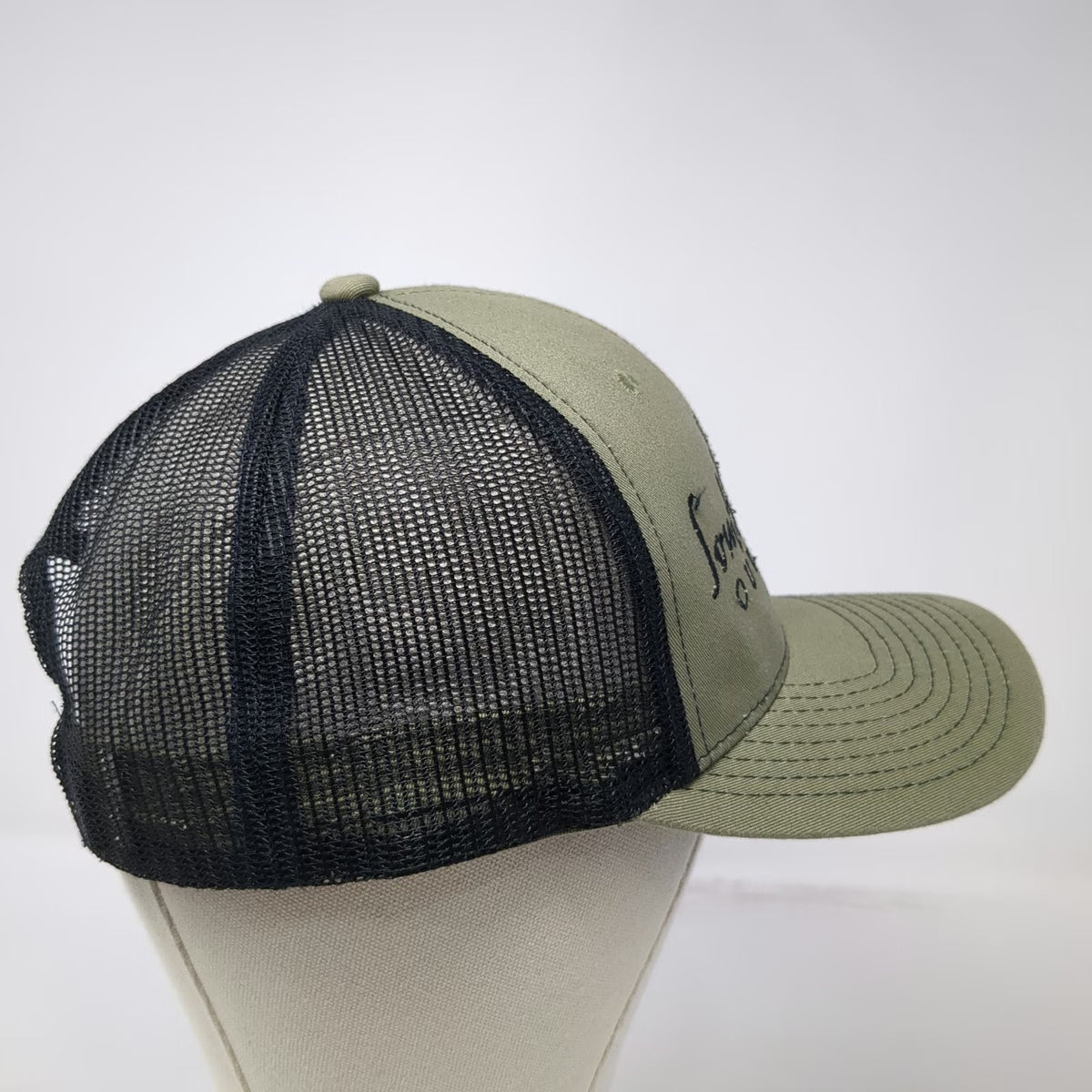 NV CAPS Trucker Hat Green OSFM South Creek Outfitters Buck Deer Mesh Snapback
