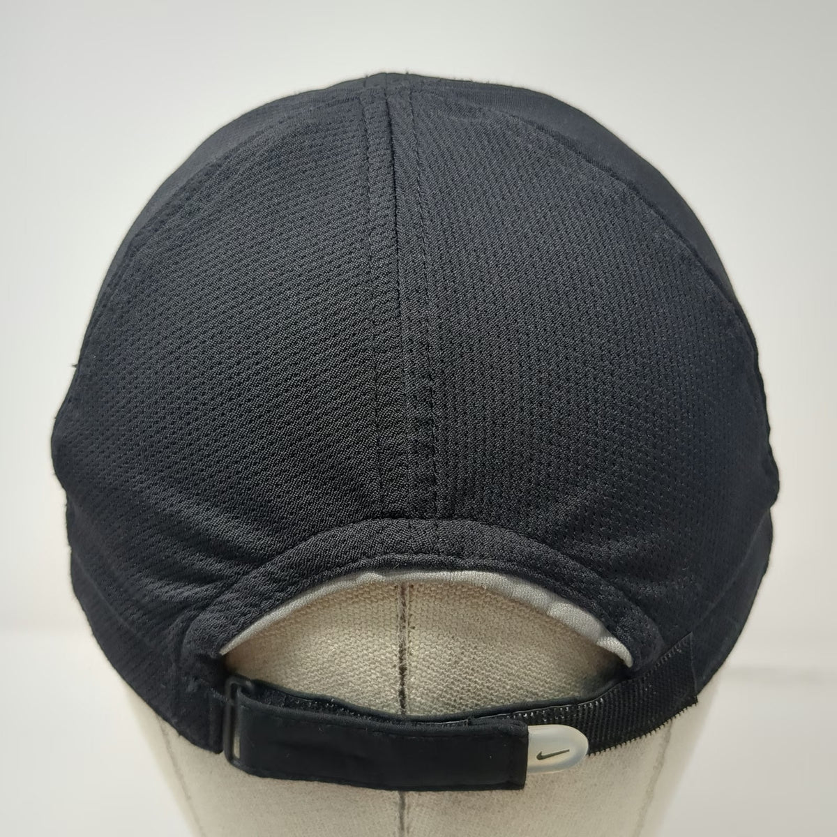 Nike Baseball Cap Black One Size Mesh Strapback Reflective Swoosh Running Hat