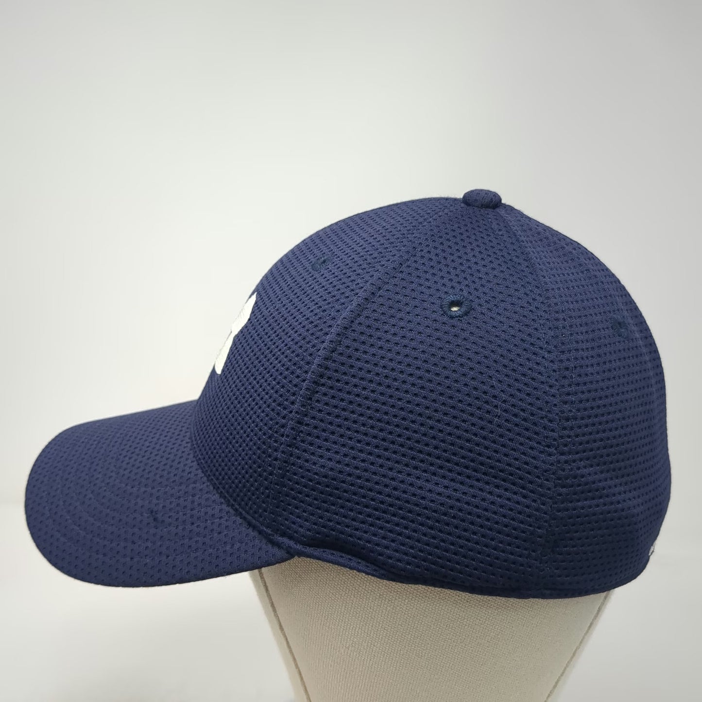 Under Armour Baseball Cap Blue L Mesh Stretch Fit Embroidered Logo Athletic Hat