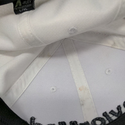 TaylorMade TP5 Fitted Golf Hat White L/XL A-Flex Embroidered 6 Panel Polyester