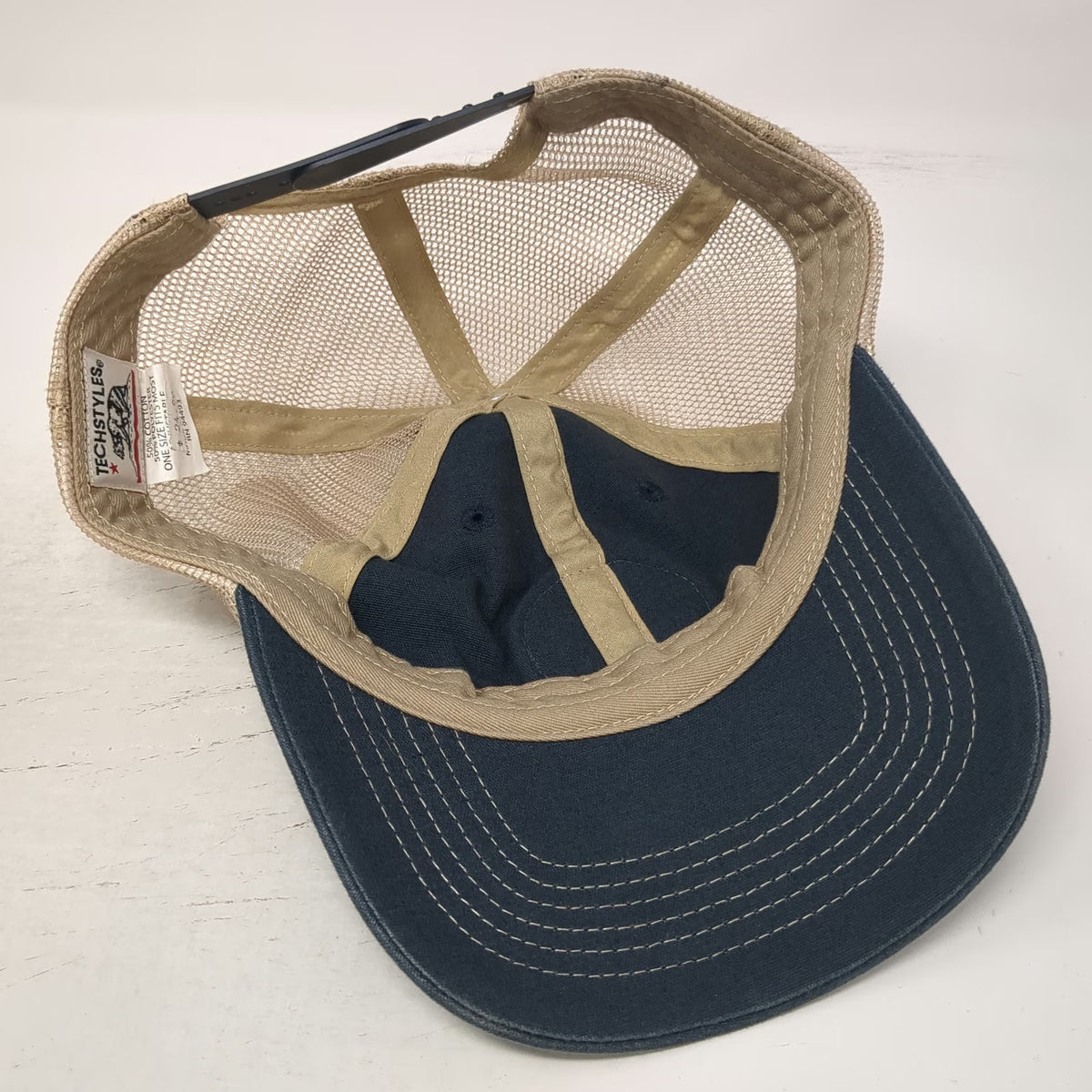 Techstyles Kauai Hawaii Trucker Hat Blue Beige OSFM Mesh Snapback Palm Trees Sun