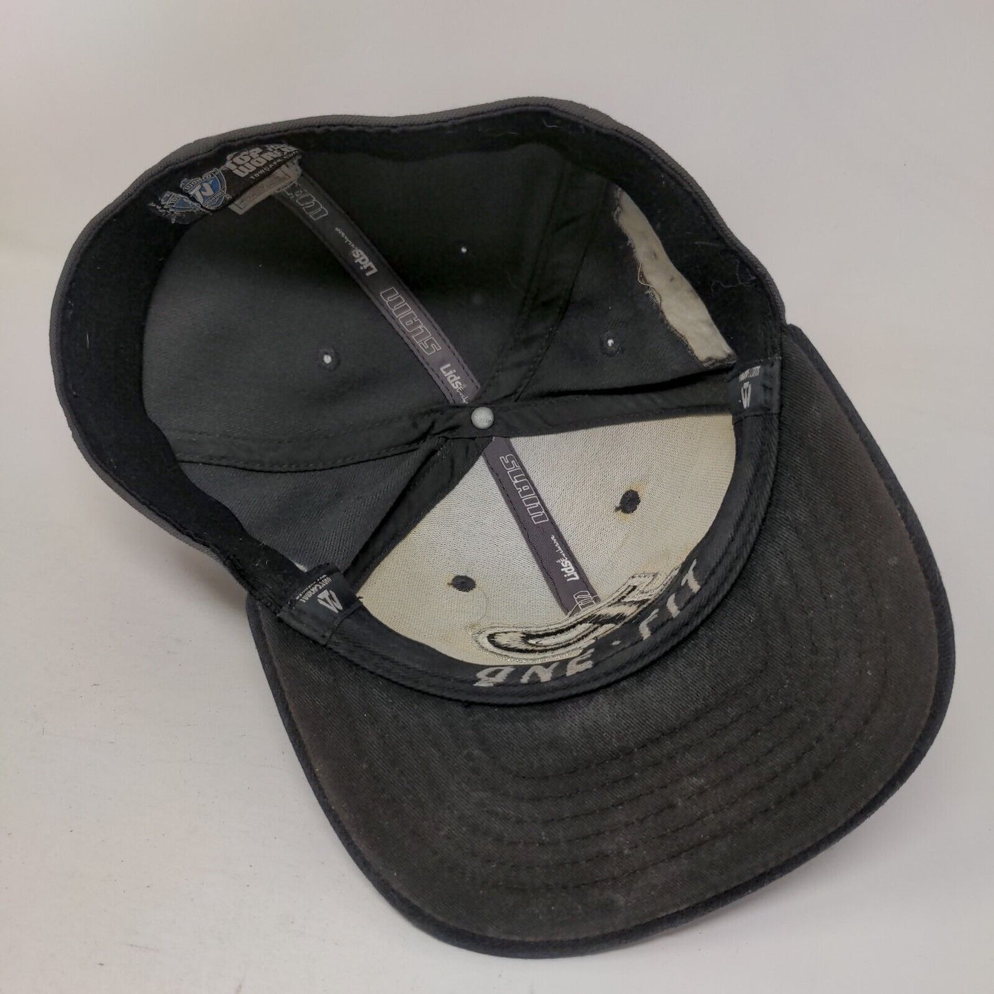Purdue Boilermakers Fitted Hat Gray OSFA Embroidered Logo Top of the World NCAA