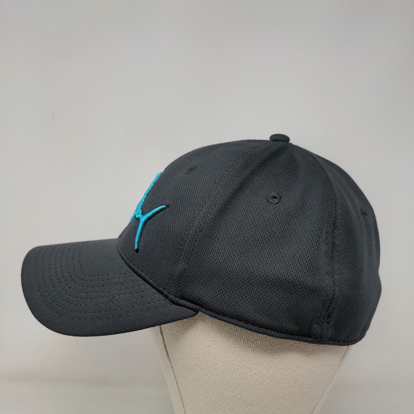 Avid Fish Fitted Hat Black L/XL Embroidered Pukka Vent Holes Outdoor