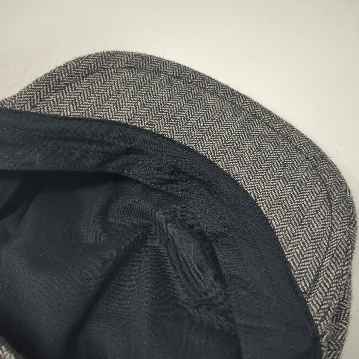 District Newsboy Cap Gray XL Wool Blend Herringbone Pattern Flat Driving Ivy Hat