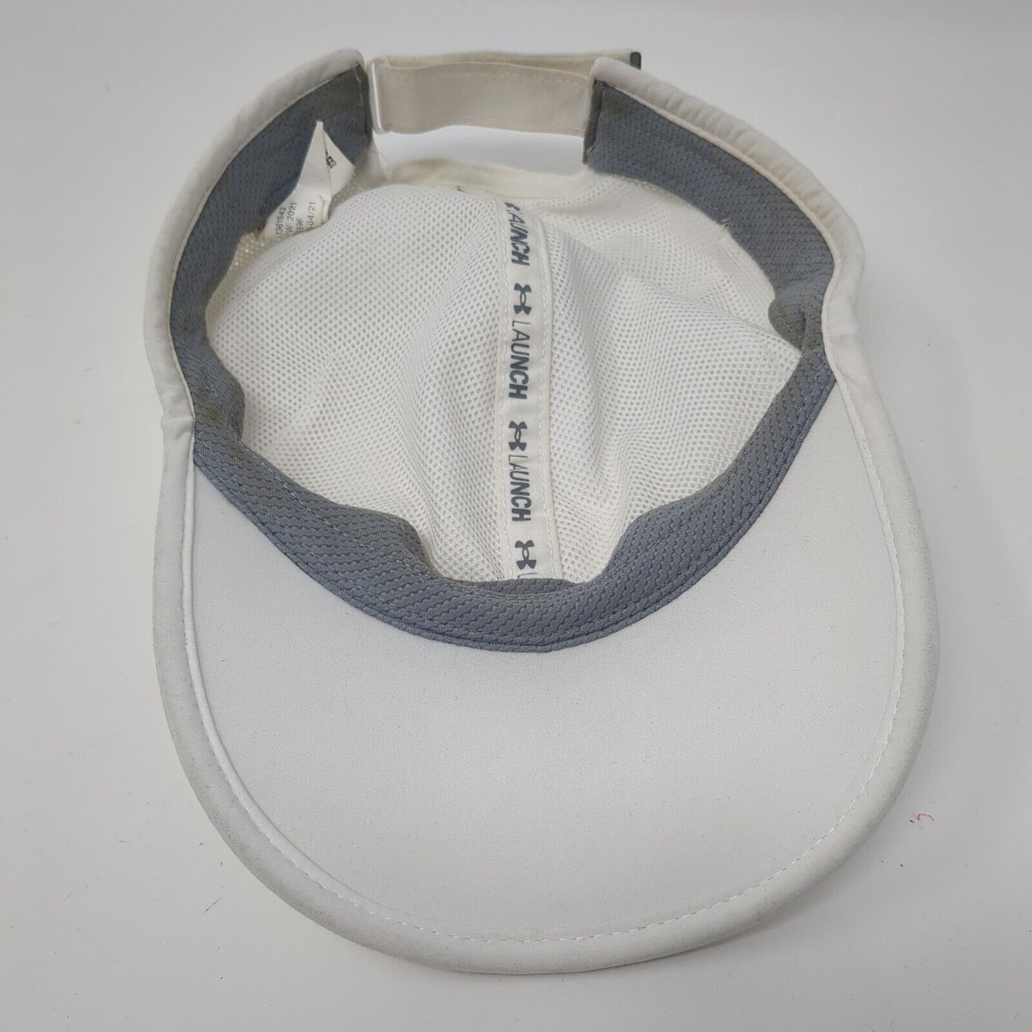Under Armour Women's Strapback Hat White One Size Adjustable Bretahble Launch